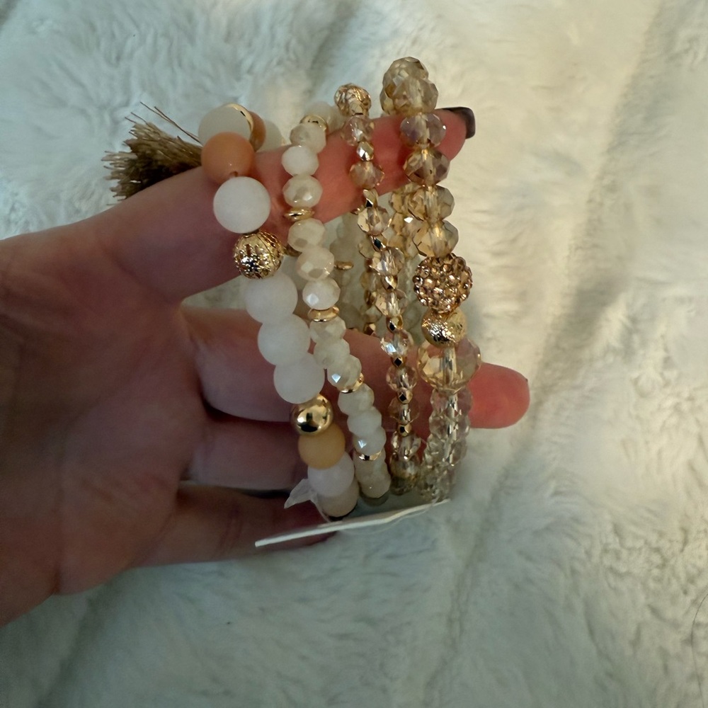 Beaded bracelet - Picture 9 of 9